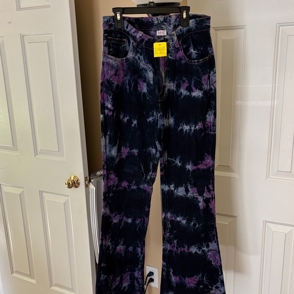 TAGS ON NEVER WORN LIGHTNING Flare Jeans